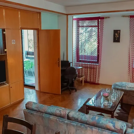 Fast Wifi Mirror 2 Bedroom Апартаменты Скопье