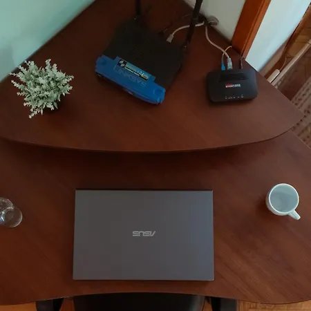 Fast Wifi Mirror 2 Bedroom Апартаменты Скопье